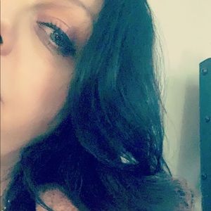 Meet your Posher, April